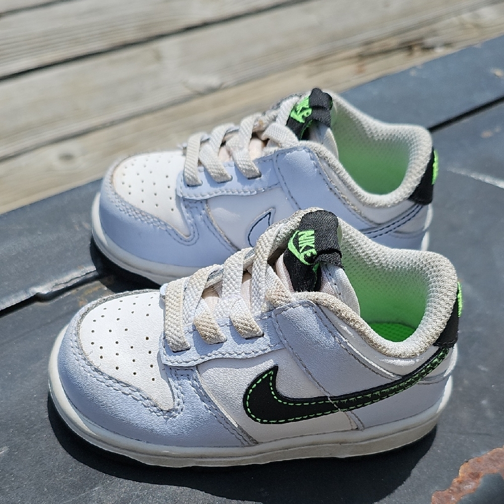Nike Kids White and Green Sneakers
